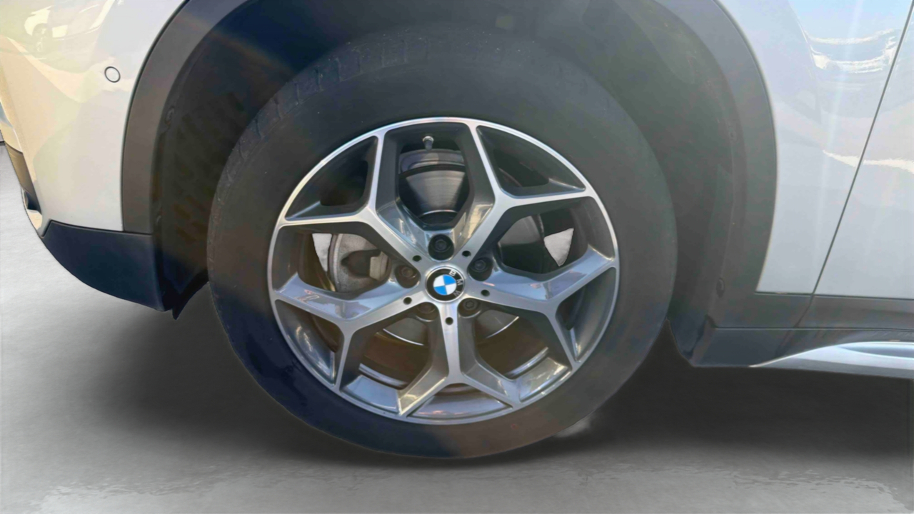 BMW X1 sDrive 18i 140 ch DKG7 — photo 16