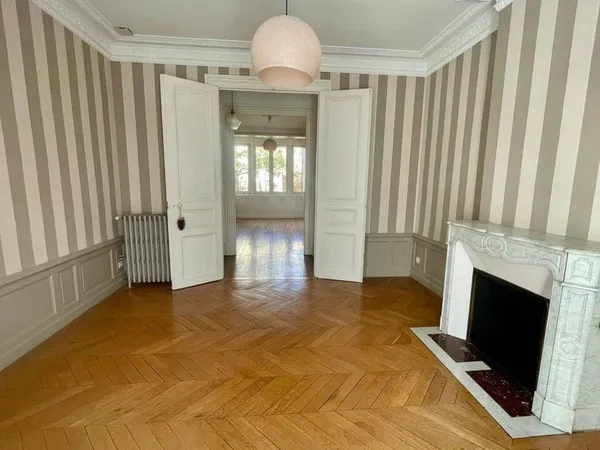 Appartement 5 pièces 127 m²