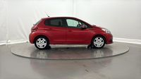 Peugeot 208 1.2 PureTech 82ch E6.c Signature 5p — photo 4