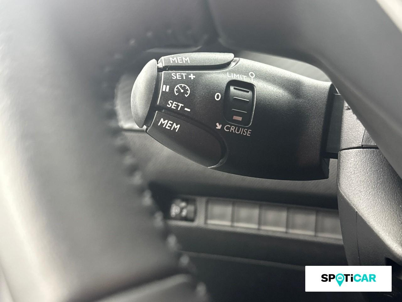 Peugeot 208 1.2 100ch s&s style — photo 19