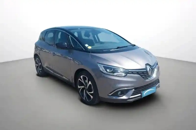 Renault Scenic blue dci 150 — photo 8