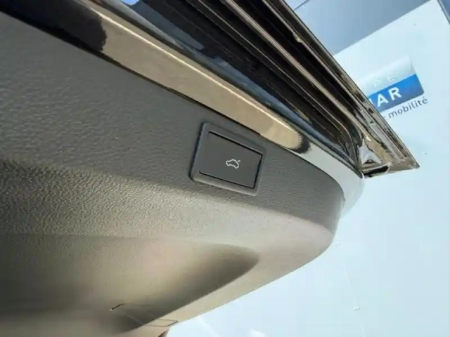 Skoda Karoq 1.5 tsi evo 2 act 150ch sportline dsg7 — photo 12