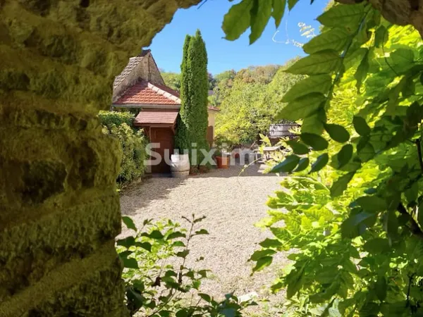 Propriété 7 pièces 235 m²