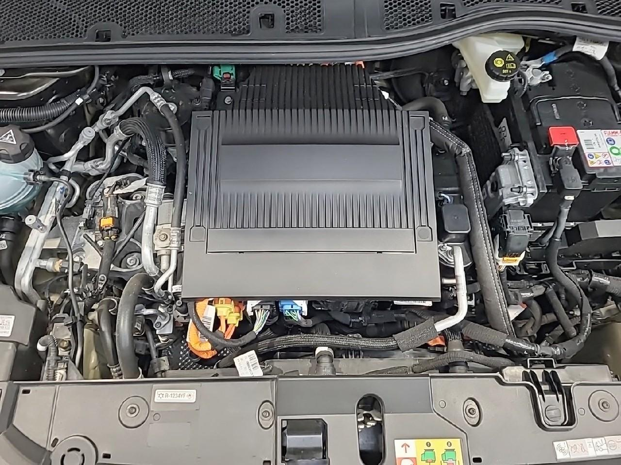 Peugeot 208 electrique 51 kwh 156ch gt — photo 15