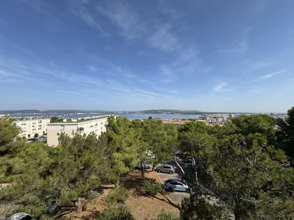 Appartement rénové 3 pièces 52 m²