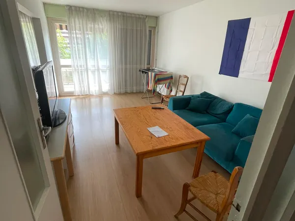 Loue chambre en colocation dans appartement - 75m²
