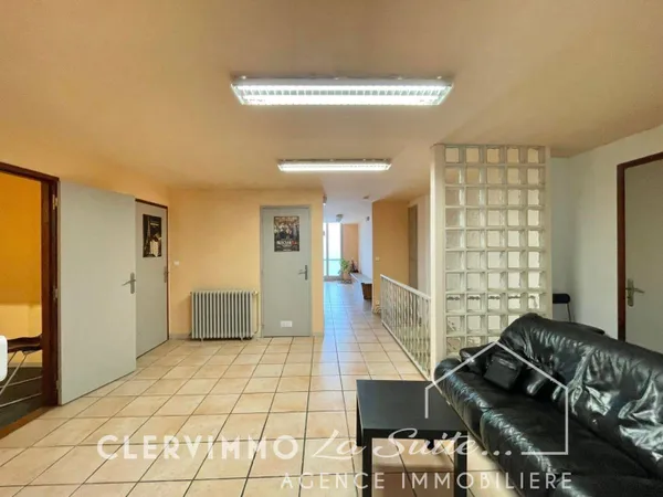 Local 118 m²