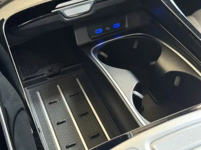 Mercedes Cla 580 e 4matic berline amg line — photo 36