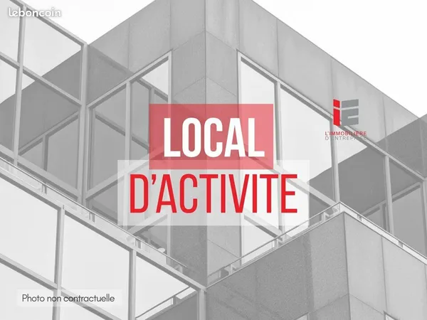 Local bureaux 451 m²