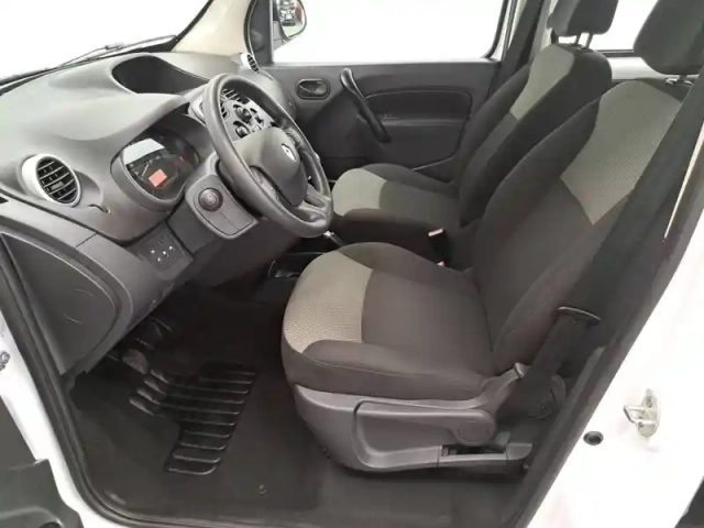 Renault Kangoo blue dci 80 — photo 27