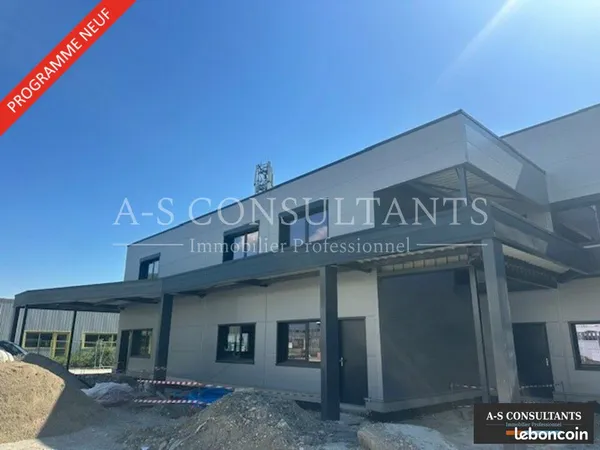 ENTREPOT - LOGISTIQUE 385 m² SAINT-ALBAN-LEYSSE