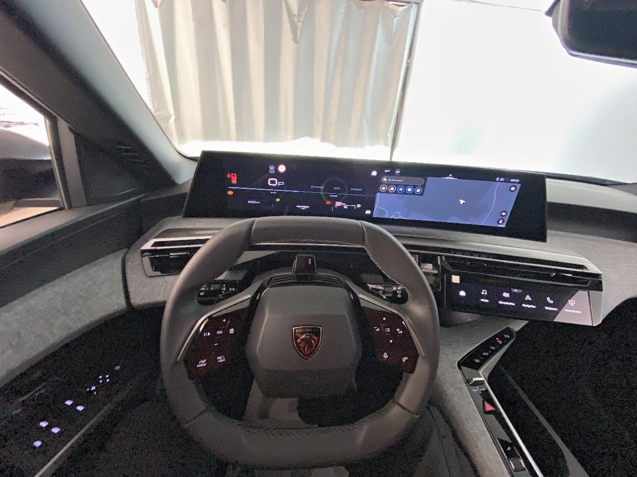 Peugeot 5008 hybrid 145 ch e-dcs6 allure — photo 12