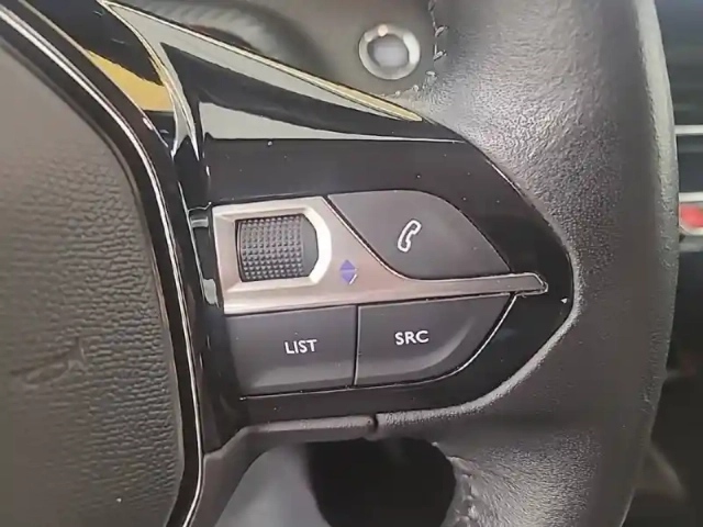 Peugeot 208 electrique 50 kwh 136ch — photo 20