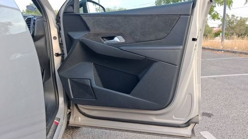 DS DS7 1.2 PureTech 130 EAT8 - Performance Line – 2021 – 46323 km – Essence – Boîte Automatique — photo 21
