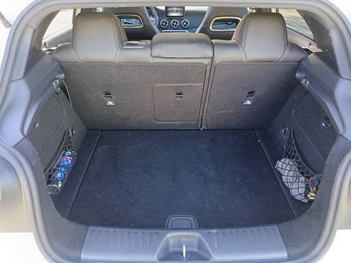 Mercedes Classe A 2.0 250 211 7G-DCT - Whiteart Edition – 2017 – 91000 km – Essence – Boîte Automatique — photo 27