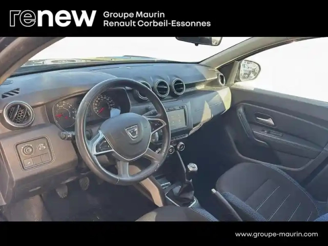 Dacia Duster 1.0 eco-g 100ch 15 ans 4x2 - e6u — photo 10