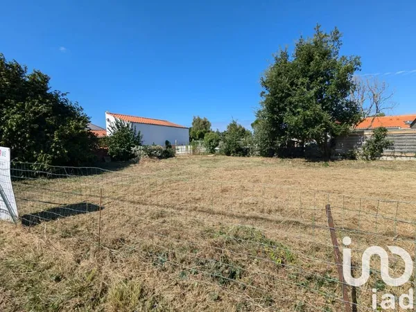 Terrain 349 m²