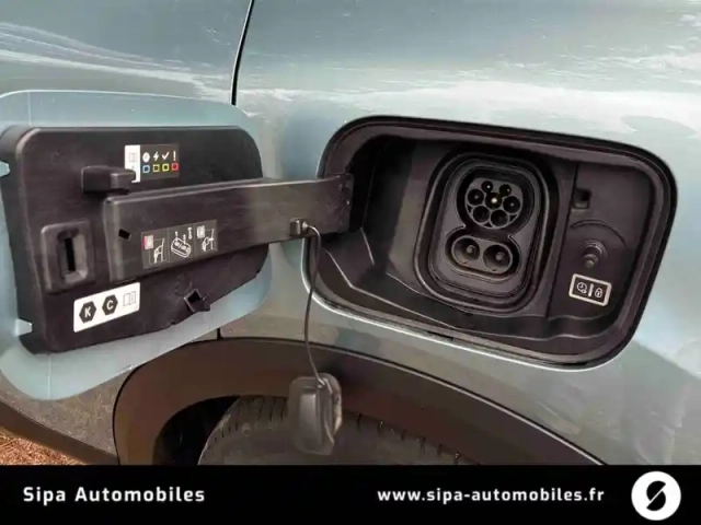 Citroën C4 e- 136 ch automatique — photo 30