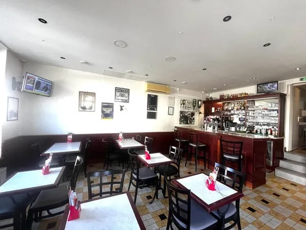 Local commercial 70 m²