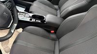 Peugeot 208 1.2 PureTech 100ch S&S GT EAT8 — photo 9