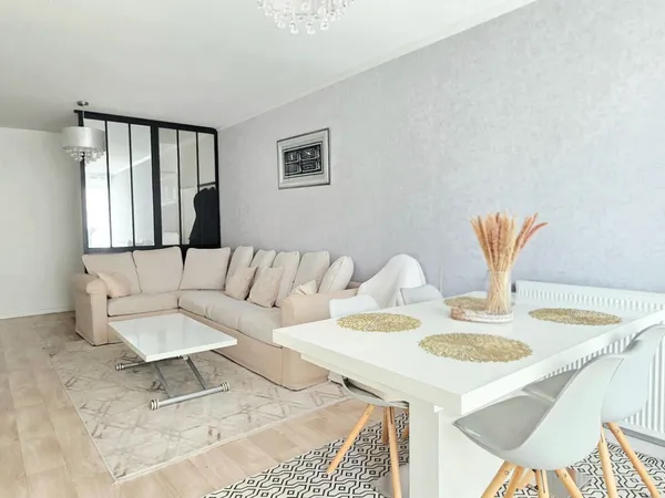 Appartement 5 pièces 90m² avec terrasse à Épinay-sur-Seine, secteur Les Mobiles - La Briche