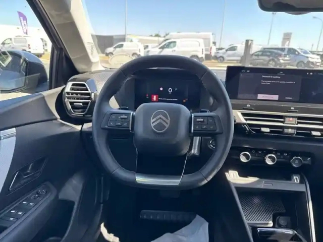Citroën C4 hybride 145 ch e-dcs6 — photo 9