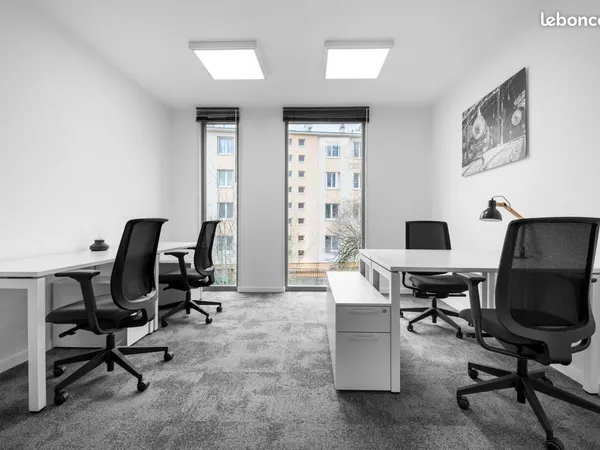 Bureau privé à louer pour 5 personnes à Stop & Work Brunoy