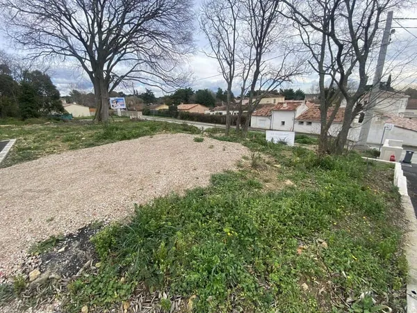 Terrain constructible 477 m²
