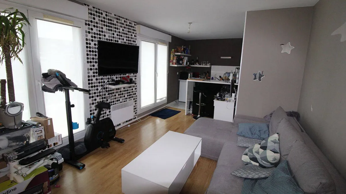 Photo 1