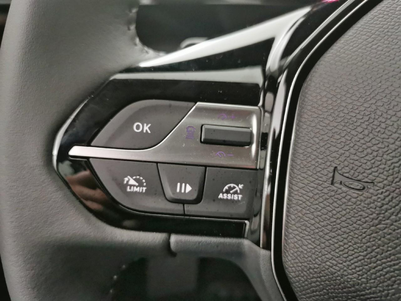 Peugeot 308 hybrid 145 e-dcs6 style — photo 29