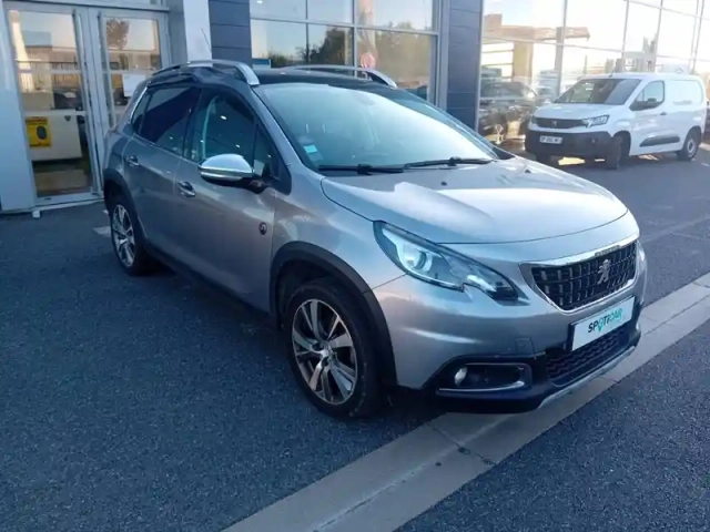 Peugeot 2008 1.2 puretech 110ch s&amp;s eat6 — photo 3