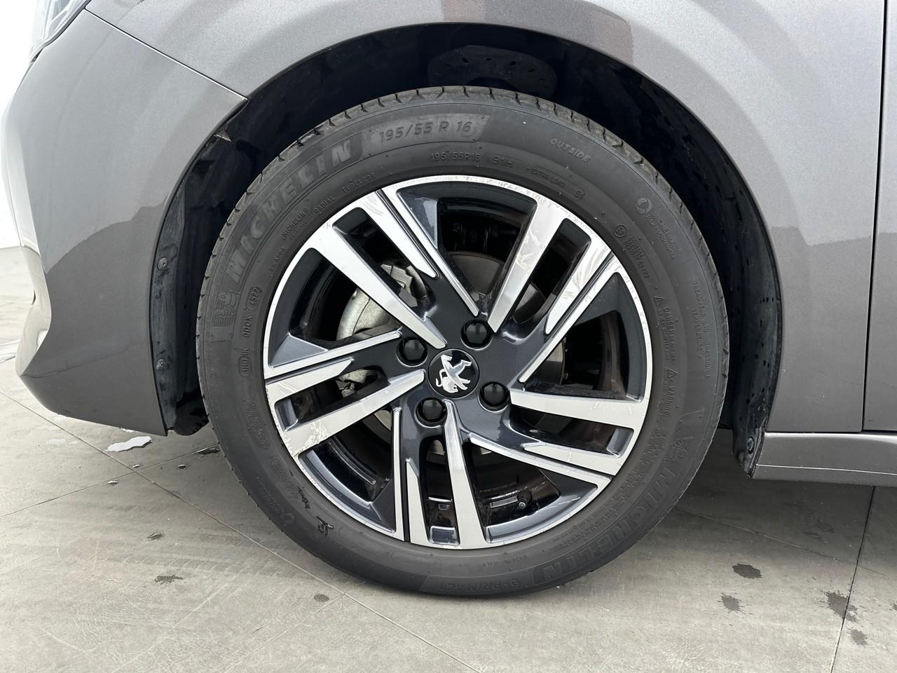 Peugeot 208 puretech 75 s&s bvm5 style — photo 14