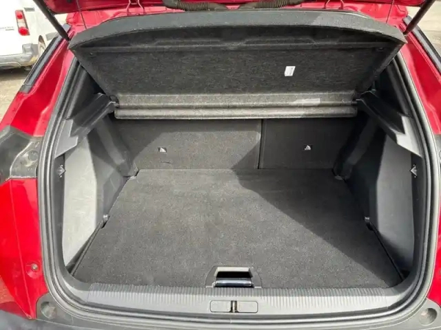 Peugeot 2008 bluehdi 100 s&amp;s bvm6 allure — photo 7