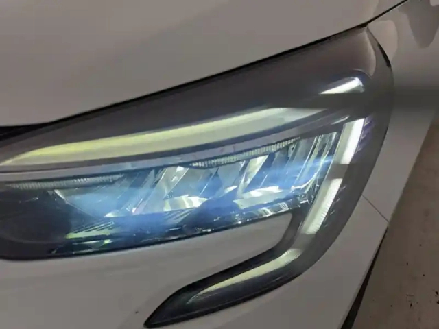 Renault Clio tce 90 — photo 24