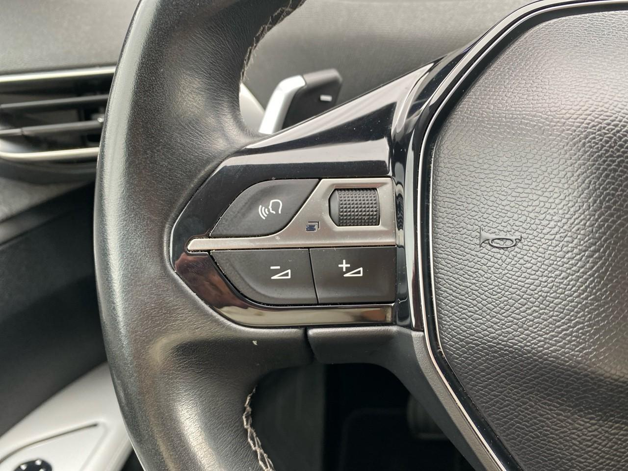 Peugeot 3008 1.2 puretech 130ch allure s&s eat6 — photo 20