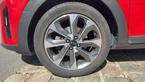 Kia Stonic 1.0 T-GDI 120 - Design – 2019 – 65938 km – Essence – Boîte Manuelle — photo 9