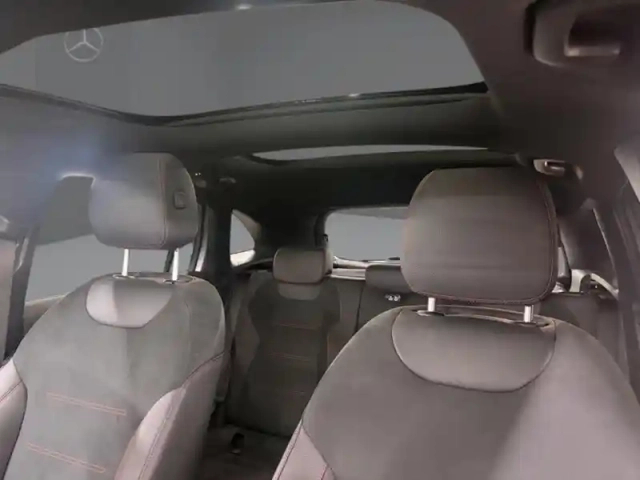 Mercedes Gla 250 e hybrid eq amg line — photo 35