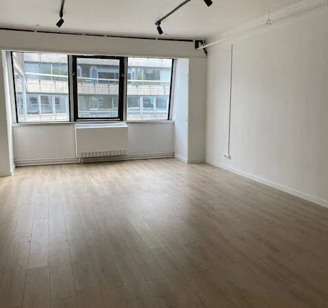 Bureau 47 m²