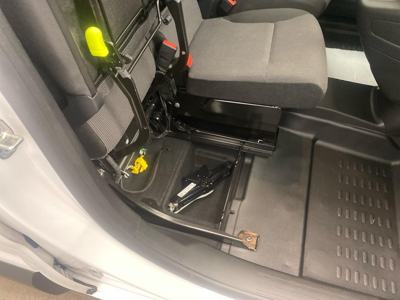 Peugeot Partner fourgon m 650 kg bluehdi 100 s&s bvm6 — photo 26