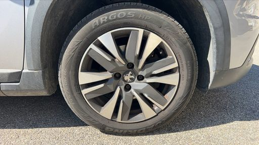 Peugeot 2008 1.2 PureTech 110 EAT6 - Allure – 2018 – 97986 km – Essence – Boîte Automatique — photo 12