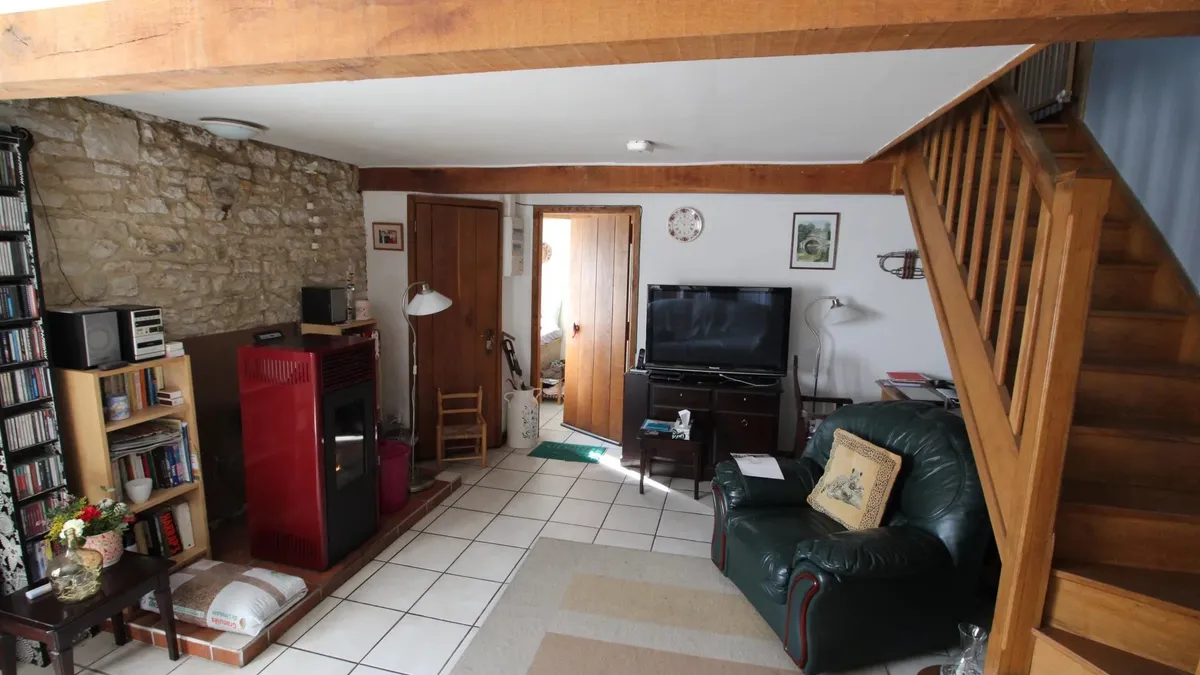 Photo 3