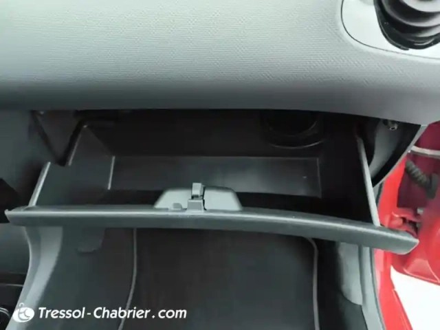 Peugeot 108 vti 72ch s&amp;s bvm5 style — photo 30
