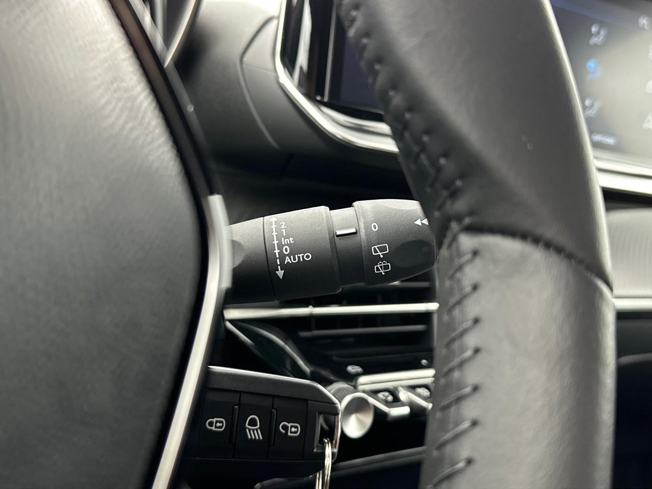 Peugeot 2008 100 s&s bvm6 style — photo 20