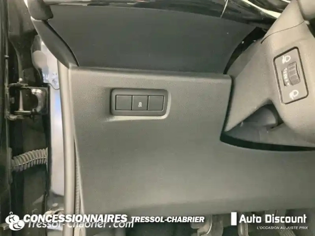 Ds Ds 3 puretech 82 bvm5 so chic — photo 17