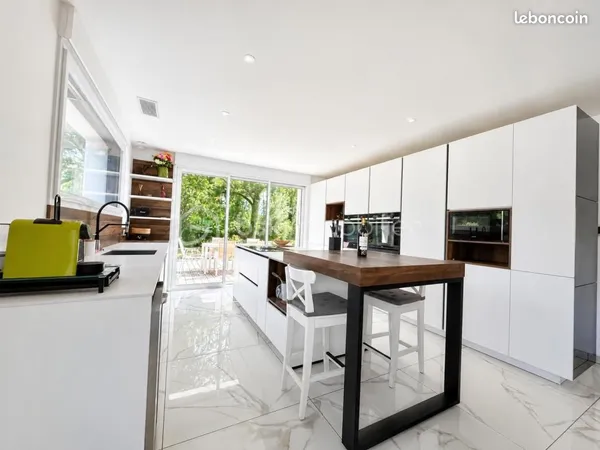 Maison 6 pièces 150 m²
