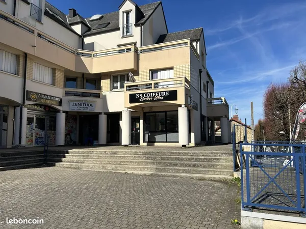 A louer commerce à SAINT FARGEAU PONTHIERRY