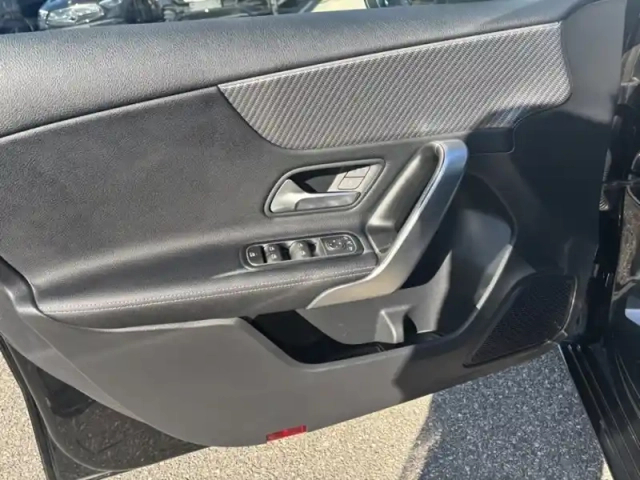 Mercedes Classe A 180 d progressive line — photo 18