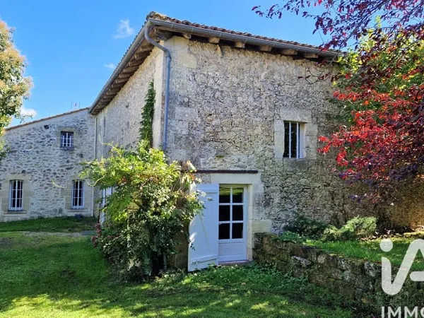 Maison 13 pièces 365 m²