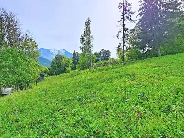 Terrain constructible de 2100m2 environ, St Gervais Les Bains
