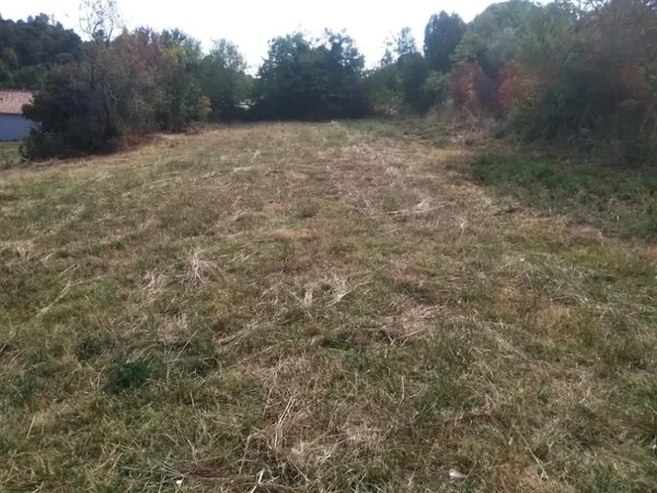 Terrain 1572 m²